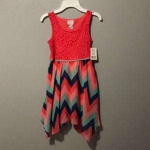 Pinky girls dress size 7 color: coral/nvy